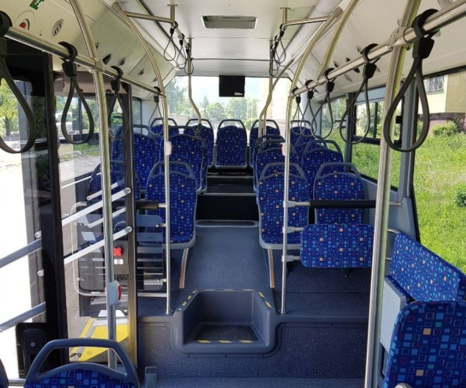 Głuszyca: Zostaw auto, przesiądź się na autobus lub rower - fot. archiwalne RW