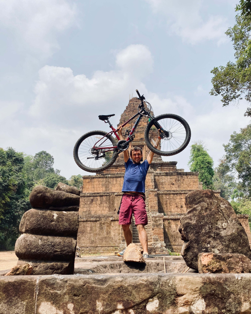 Ostre Koło: Świątynie w Kambodży na rowerze
