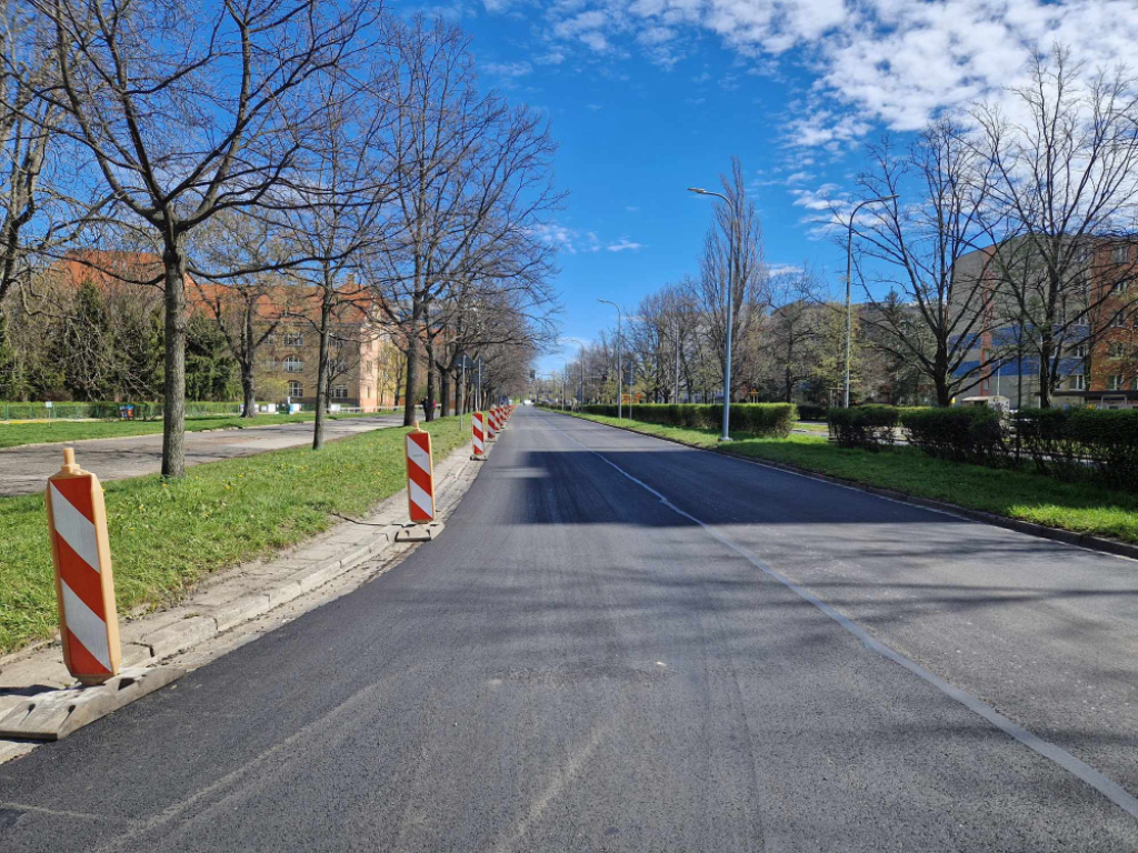 Wrocław załatany po zimie. "Szybkie wymiany nawierzchni" zakończone - fot. ZDiUM / Facebook - ulica Kamienna po przeprowadzonym remoncie
