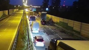 Nocna tragedia na autostradzie A4 z udziałem ciężarówki