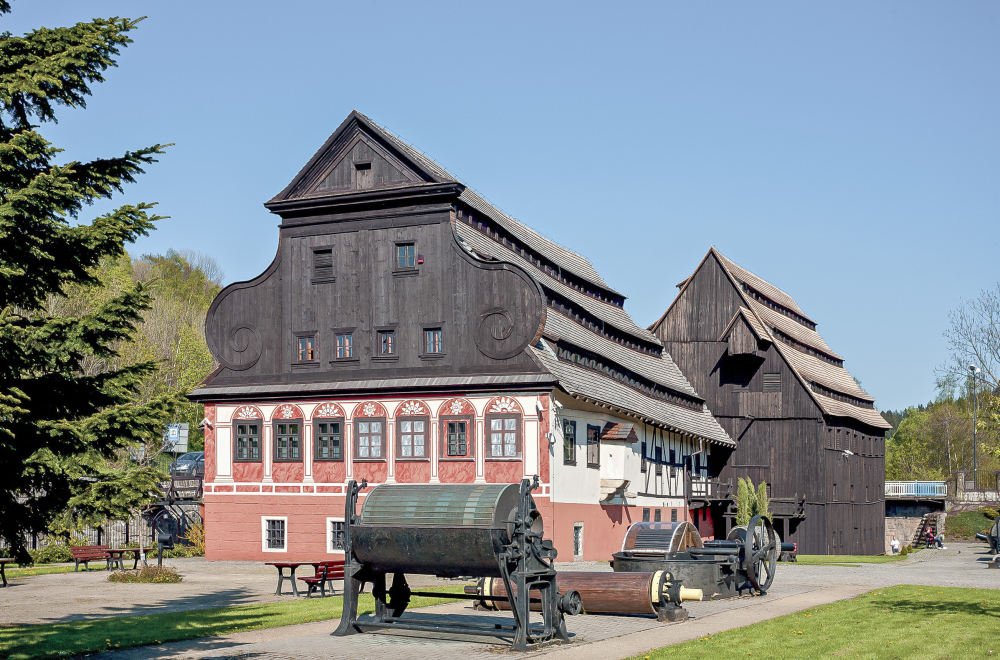 Muzeum Papiernictwa w Dusznikach-Zdroju coraz bliżej listy UNESCO – fot. mat. prasowe