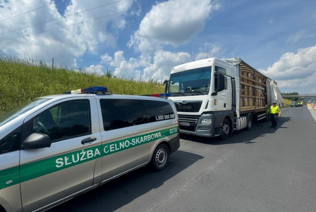 Chcieli przemycić prawie 14 ton suszu wartego ponad 9 milionów złotych - fot. mat. prasowe