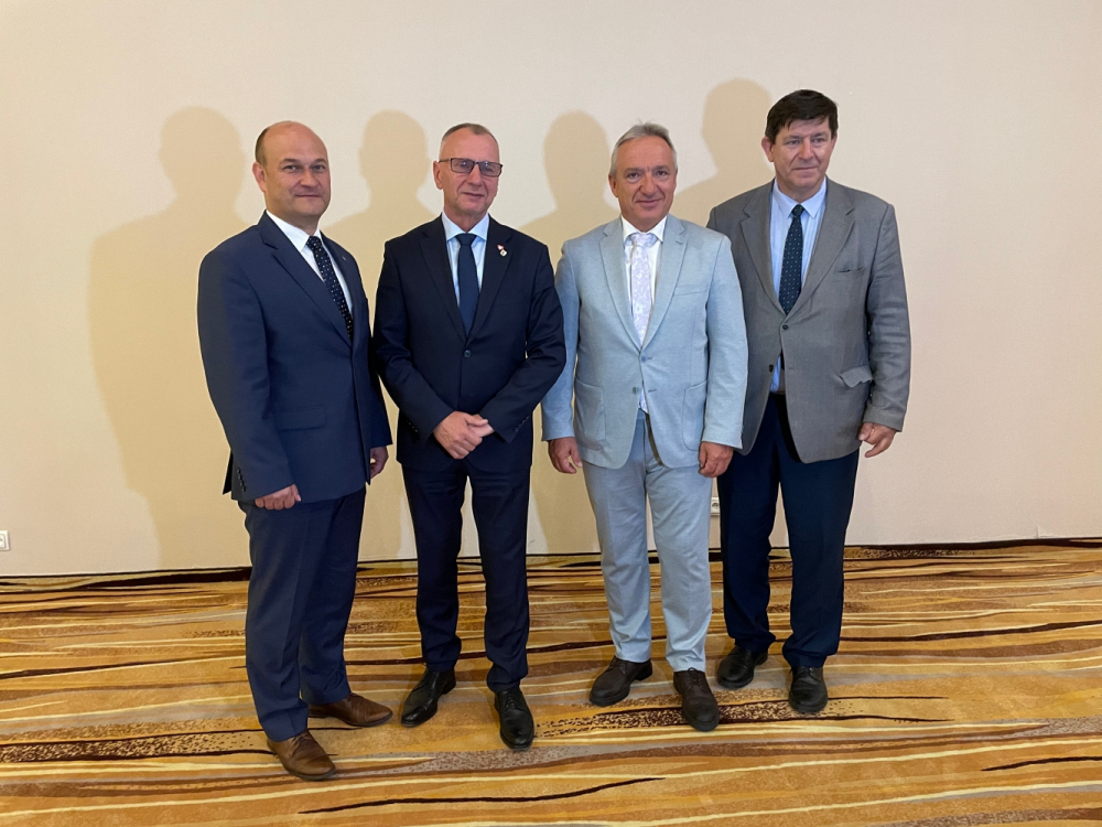 Nowe władze Euroregionu Nysa - fot. RW