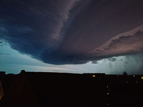Kule gradu i silny wiatr na Dolnym Śląsku [ZDJĘCIA] - 6