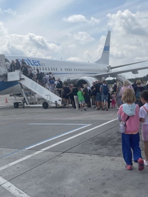 Spędzili noc na wrocławskim lotnisku — w końcu dolecieli na wakacje - 2