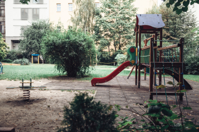 Na co dzień plac zabaw, po deszczu - kąpielisko
