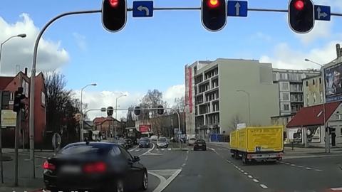Uwaga, pirat! Tak nie jeździmy [ZOBACZ FILM] - 2