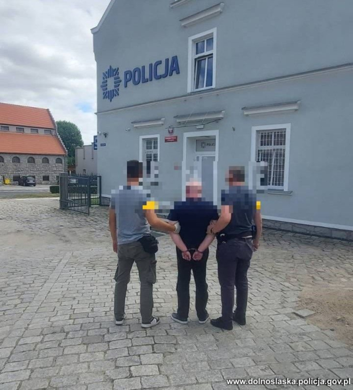 Areszt dla podejrzanego o oszustwo metodą na wypadek - fot. Policja