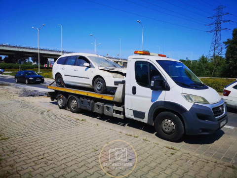 Pożar auta na Wschodniej Obwodnicy Wrocławia  - 0