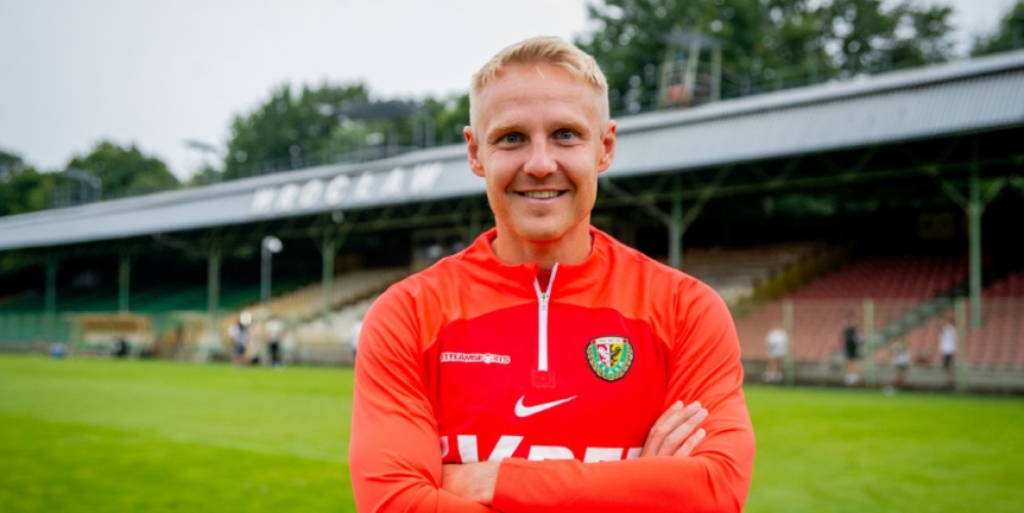 Daniel Łukasik w sztabie szkoleniowym Śląska - fot. slaskwroclaw.pl