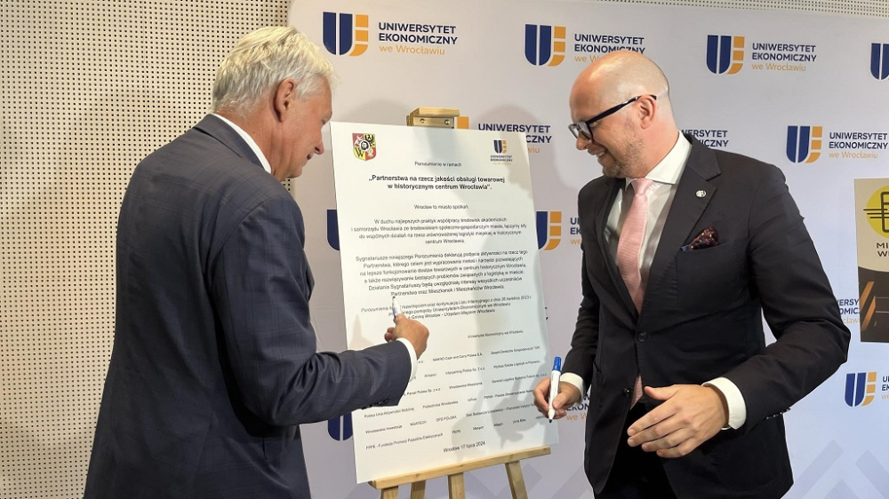 W centrum Wrocławia będzie mniej aut kurierskich  - fot. Mateusz Florczyk