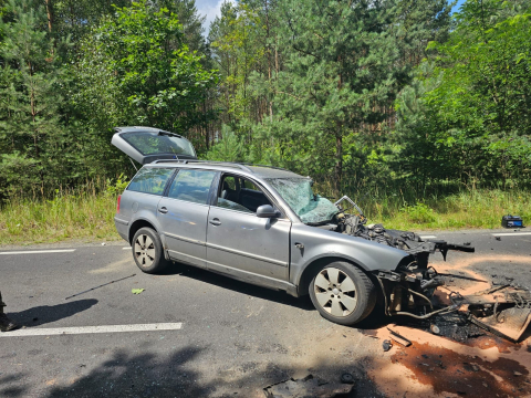 Osobówka wjechała w... samochód amerykańskiej armii - 1