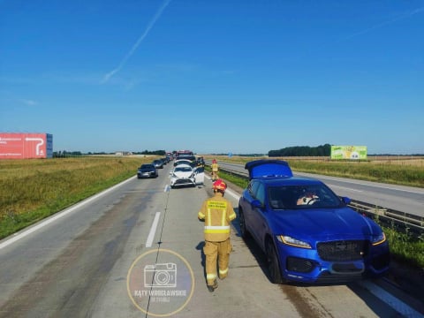 Karambol na autostradzie A4. Zderzenie sześciu samochodów - 3