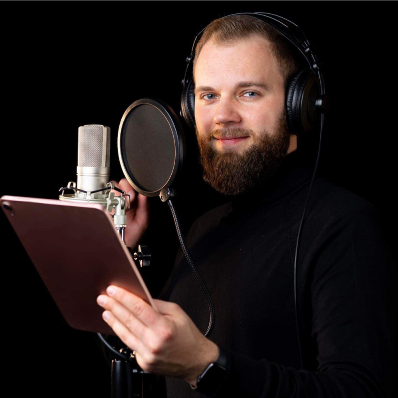 Piotr Tarsa o kulisach pracy lektora [WYWIAD] - Piotr Tarsa fot. materiały prasowe