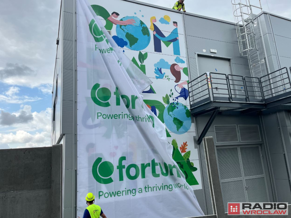 Odsłonięto mural na budynku Wrompy - fot. Beta Makowska