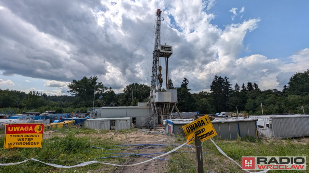 Odwiert geotermalny w Głuszycy przekroczył półmetek – fot. RW