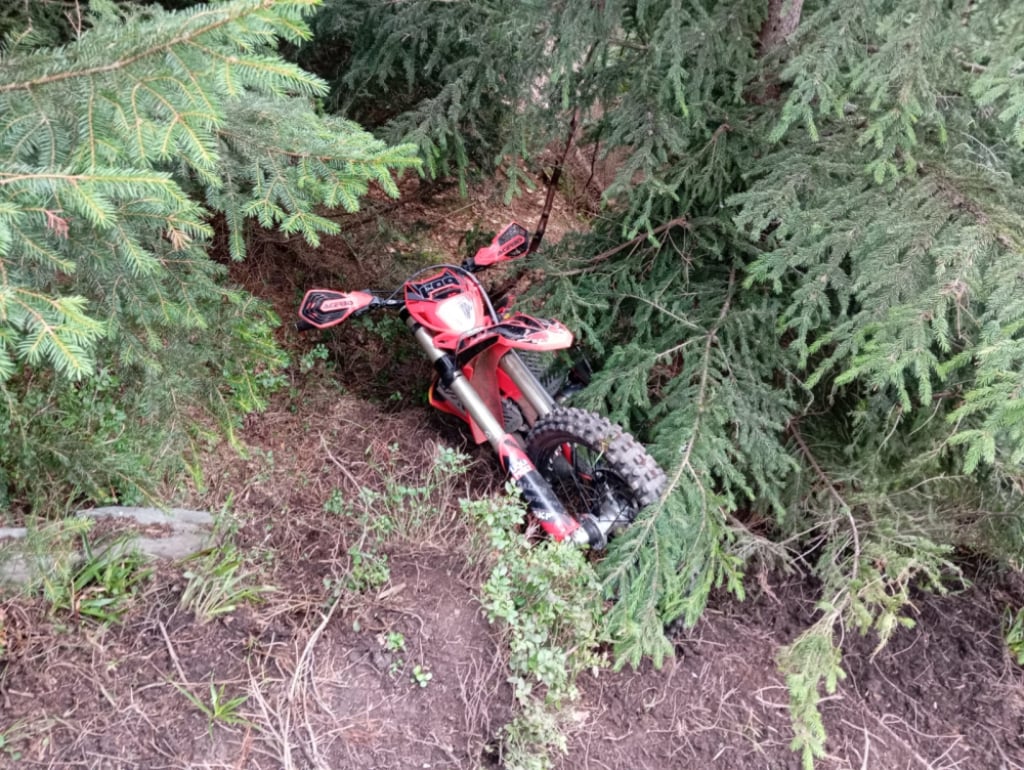 Koniec bezkarności motocyklistów, którzy rozjeżdżali lasy w Karkonoszach – fot. użyczone