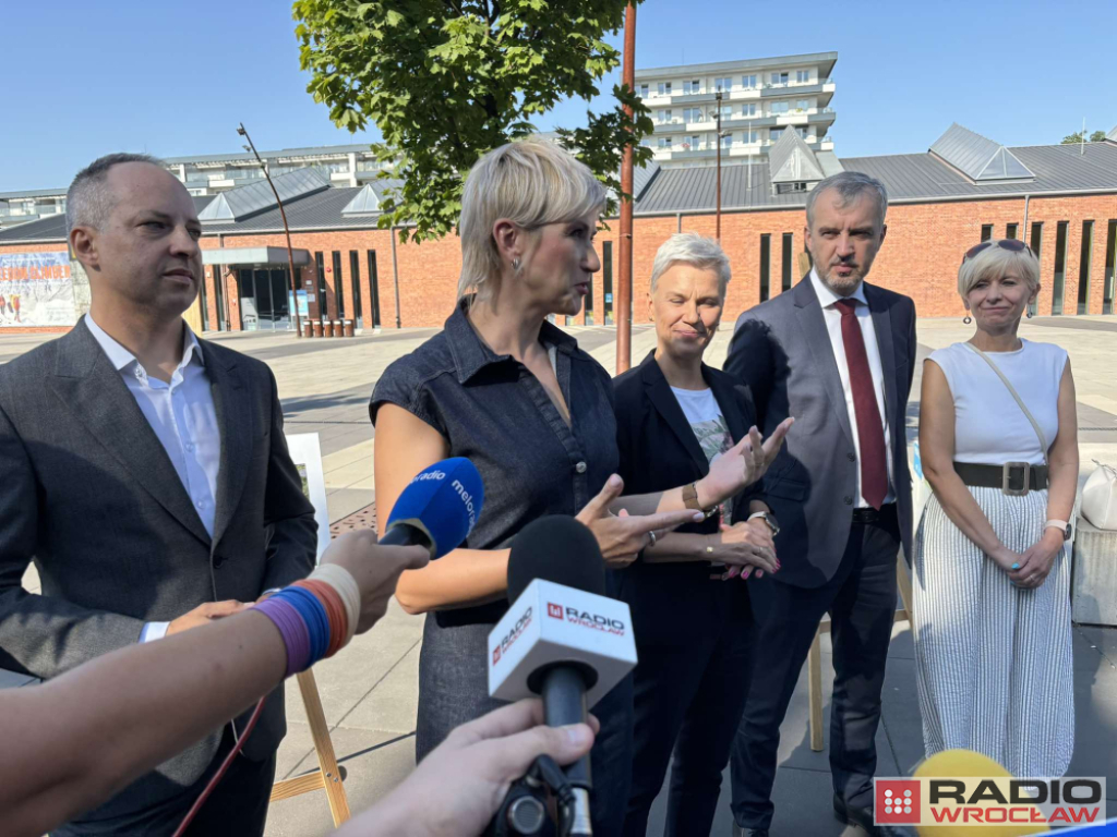 Kolejny betonowy skwer we Wrocławiu ma się zazielenić - fot. Mateusz Florczyk