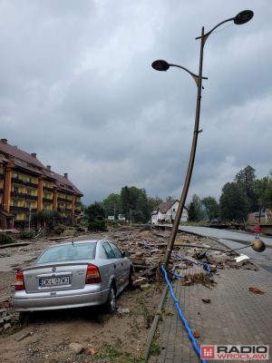 Zrujnowane wsie i miasta. Tu żywioł uderzył z ogromną siłą [ZDJĘCIA] - 12