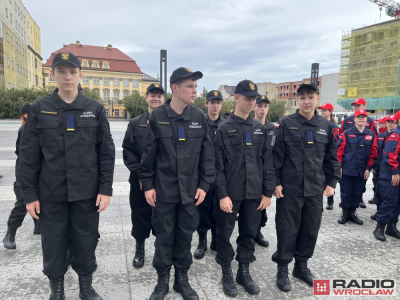Młodzi wrocławianie marzą o pracy w służbach mundurowych