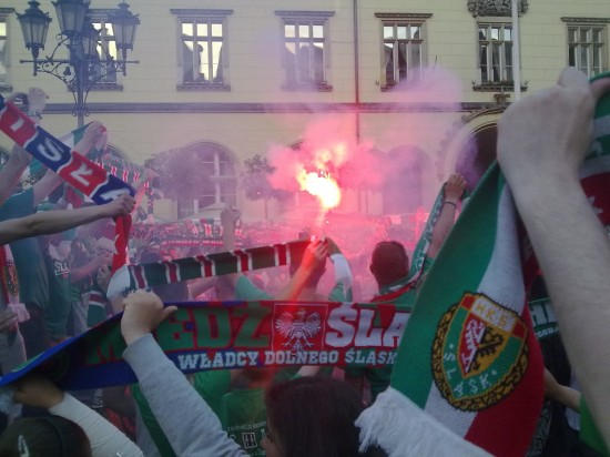 Rynek zielony od szalików - 20