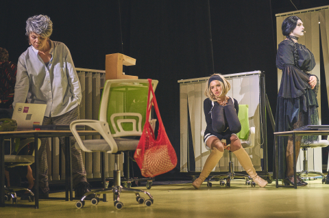 Teatr w Legnicy zaprasza na "Chłopki". Najważniejsza teatralna premiera już w sobotę - 0