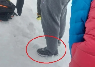 W adidasach zdobywali Śnieżkę. Z pomocą ruszyli im czescy ratownicy