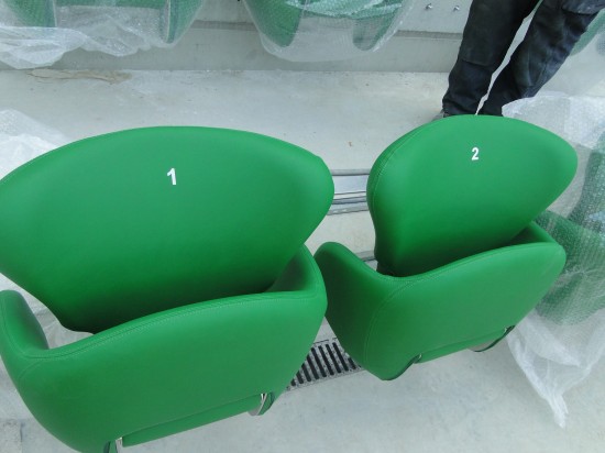 Krzesełka dotarły na stadion - 7
