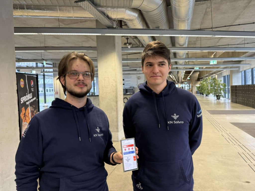 Aplikacja ToPWR: Twoje centrum informacji na Politechnice Wrocławskiej - fot. Mateusz Florczyk/ Studenci z koła naukowego stworzyli aplikacje