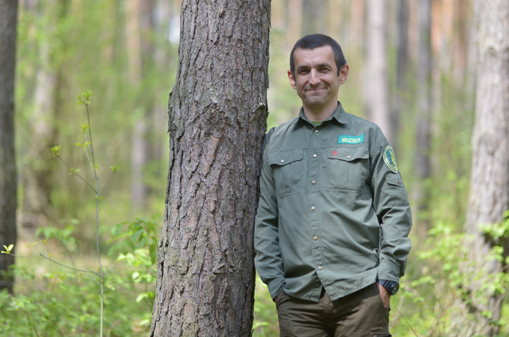 W dzień dokarmiania zwierzyny leśnej przyrodnicy apelują o... niedokarmianie zwierząt - Profesor Wojciech Pusz, dyrektor należącego do Uniwersytetu Przyrodniczego we Wrocławiu Leśnego Zakładu Doświadczalnego w Złotówku. Fot. archiwum profesora 