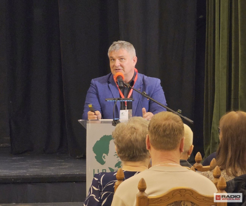 Jak radzić sobie z cyberprzemocą? Konieczne jest uświadamianie młodych ludzi. O tym rozmawiano w Wałbrzychu - 0