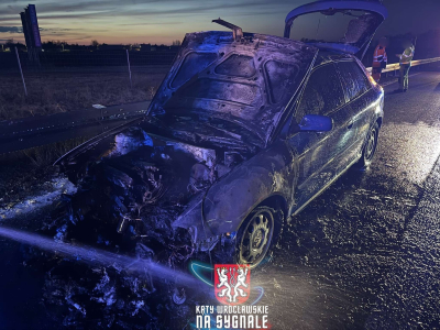 Strażacy wracali z zawodów. Po drodze... pomogli przy pożarze samochodu na AOW - 3