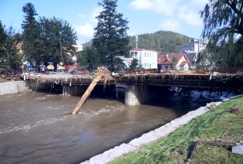 Nowy most w Stroniu Śląskim coraz bliżej. Podpisano umowę na budowę przeprawy - 0