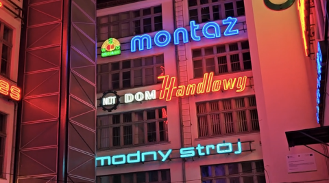 Kultowe miejsce znów czaruje. Wrocławskie neony już świecą - 5