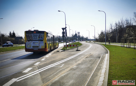 Buspas na Jagodno. Nadchodzą duże zmiany dla pasażerów z tego osiedla. Niektórzy mogą... stracić dobre połączenia - 26