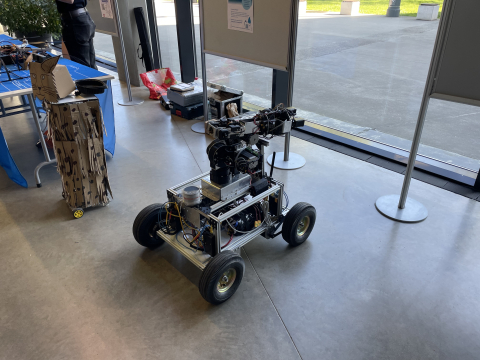 Roboty walczące... w sumo. Święto robotyki na Politechnice Wrocławskiej - 2