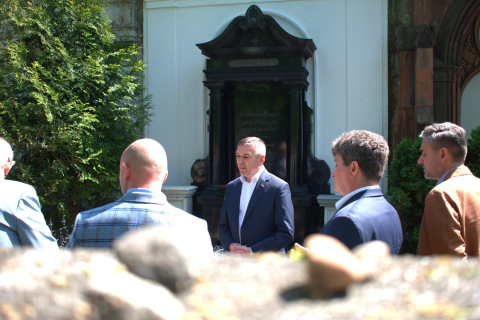 Przedstawiciele lewicy złożyli kwiaty na grobie Ferdinanda Lassalle'a. To już tradycja - 1