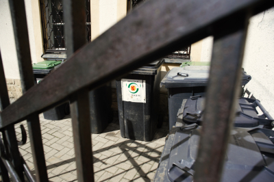 Wzrosną ceny za wyw&oacute;z śmieci w Jeleniej G&oacute;rze? Miasto weryfikuje stawki