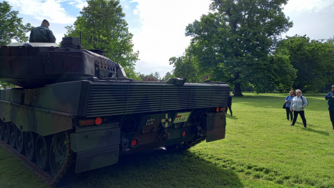 Czołg w Parku Miejskim w Legnicy! Tak się świętuje Dzień Hutnika  - 6