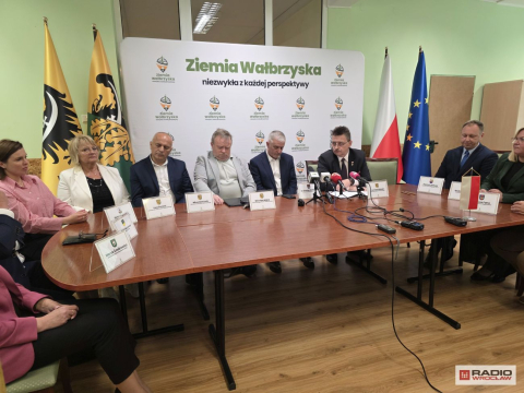 Gminy zmagają się z kosztami transportu. Powiat dokłada, ale to kropla w morzu - 0