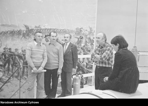 Panorama Racławicka działa już 40 lat! Zobaczcie, jak wyglądał montaż 114-metrowego obrazu we Wrocławiu [ARCHIWALNE ZDJĘCIA] - 8