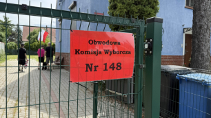 Trwa głosowanie w II turze wybor&oacute;w prezydenckich. Komisje są otwarte do 21:00