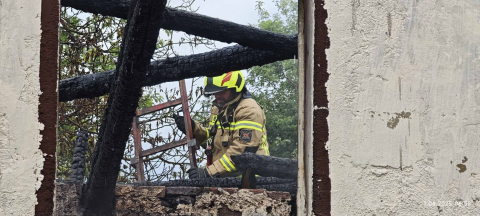 Potężny pożar na Dolnym Śląsku. "Jeden z największych w historii sołectwa" [ZDJĘCIA] - 4