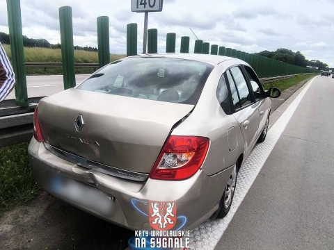 Długie korki na AOW i A4 w okolicy Wrocławia. Trwają prace drogowe, zderzyły się trzy samochody [ZDJĘCIA] - 5