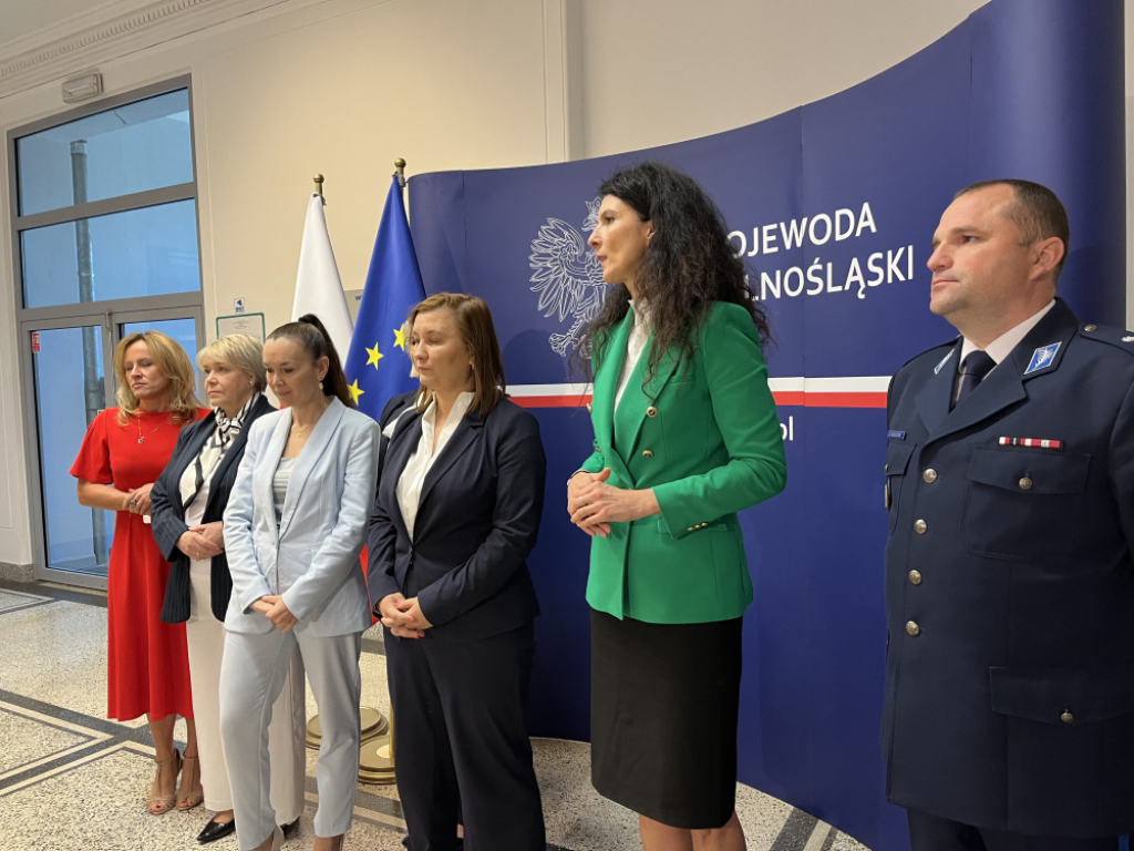 Szkoły, samorządy, eksperci wspólnie przeciw kryzysowi psychicznemu uczniów -  Po tragedii w Wałbrzychu: instytucje szukają rozwiązań dla młodzieży/ fot. Beata Makowska