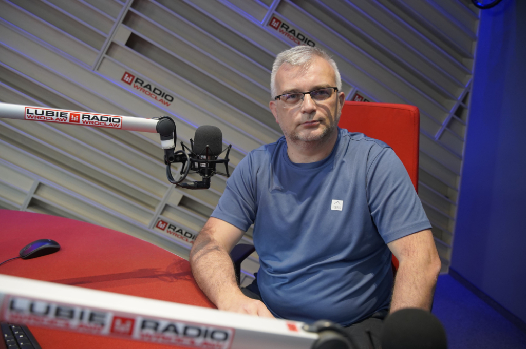Rozmowa dnia: Radosław Kalka, wiceprezes dolnośląskiego Związku Nauczycielstwa Polskiego - Radosław Kalka w studiu Radia Wrocław. Fot: RW