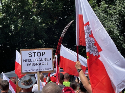 &bdquo;Tu jest Polska!&rdquo;, &bdquo;Stop masowej imigracji!&rdquo;. Protest na moście granicznym w Zgorzelcu