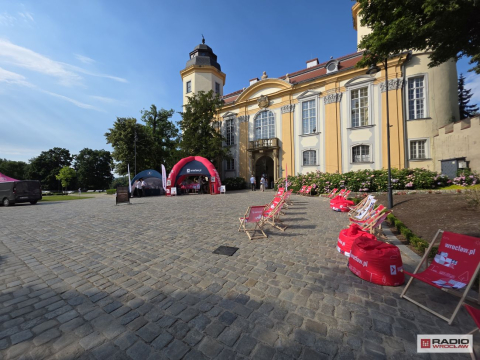 Nagroda za frekwencję wyborczą. Wrocławianie szturmem ruszyli do Zamku Książ - 1