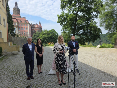 Nagroda za frekwencję wyborczą. Wrocławianie szturmem ruszyli do Zamku Książ - 4
