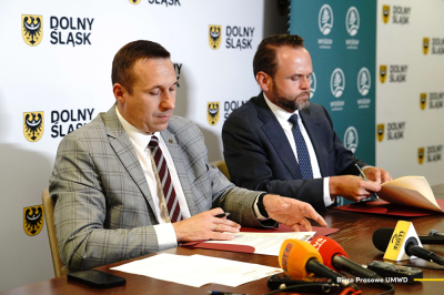 Transformacja energetyczna Dolnego Śląska. Marszałek i WFOŚiGW podpisują porozumienie